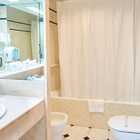 Nautilus Hotel 3*
