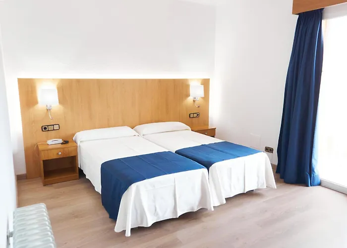 Nautilus Hotel