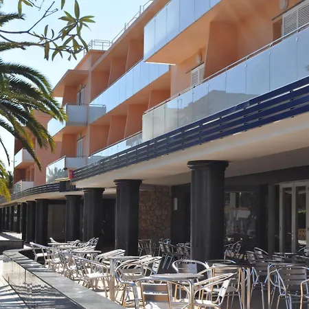 Nautilus Hotel