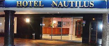 ホテル Nautilus ロザス