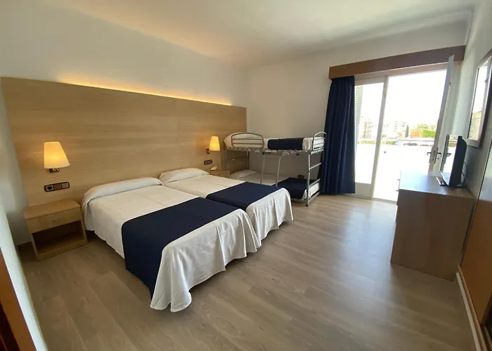 Nautilus Hotel 3*